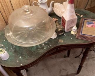 Pretty table just needs a little TLC