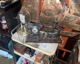 Ooh another horsey clock, racing a sailboat!