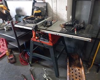 TABLE SAW