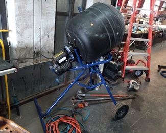 KOBALT CONCRETE MIXER