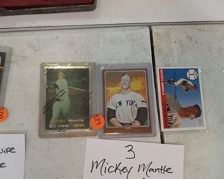 MICKEY MANTLE BASEBALL CARDS