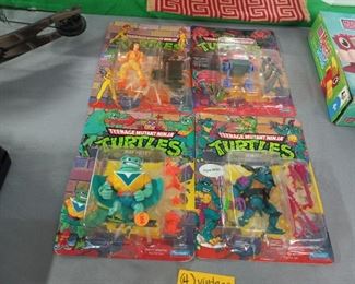 VINTAGE TEENAGE MUTANT NINJA TURTLE TOYS