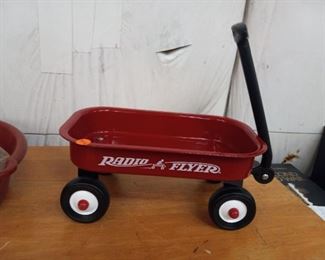 SMALL RADIO FLYER WAGON