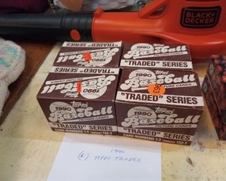 TOPPS BASEBALL CARDS