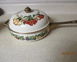 Enamel cookware