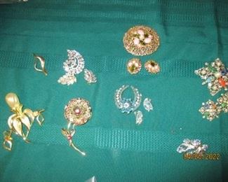 Broaches w/ earring sets