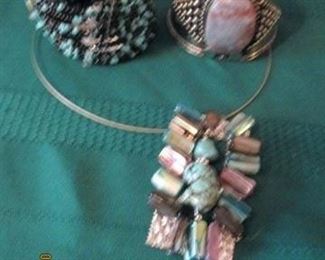 Necklace & bracelets