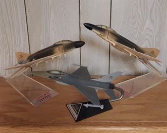 Model F-4 and F-16 