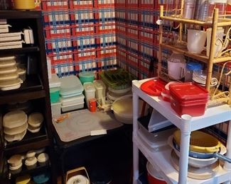 Kitchen storage, Tupperware