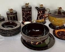 Demdaco Designs for the Home "Chocolate Berries" Collection Serving Pieces including:

Canisters, a soup toureen, platter, bowls, a teapot, plates and more! What fun dishes to have for your next party or event! 
