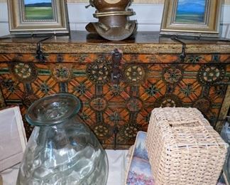 Quality Smalls and Decorative Items