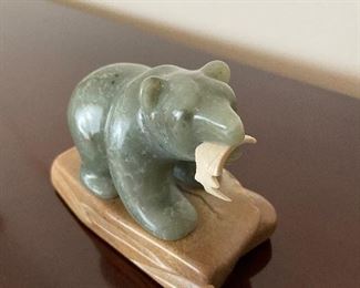 Jadite bear with Fish