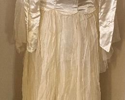 Vintage Wedding Dress and Head Piece from 1945