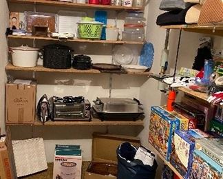 Small Appliances; Kitchenware