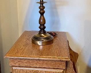 Side Table w/ Magazine Rack