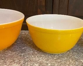 Pyrex Bowl Set
