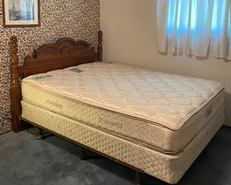 Full Size Bed 