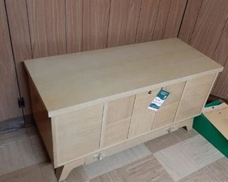 Lane cedar chest