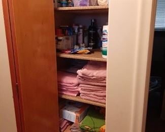 Towels, linens bath and personal items