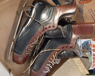 Vintage men's hockey skates like new condition
