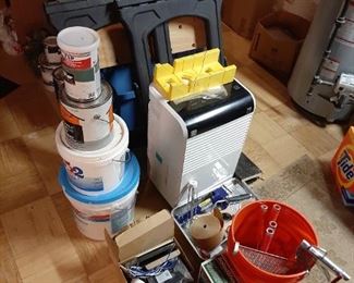 Dehumidifier,  saw horses