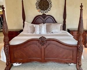 Gorgeous Four Poster King Size BEd 