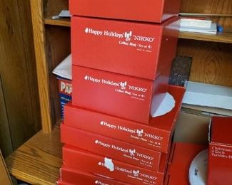 Happy Holidays Nikko Christmas/Holiday Dishes 