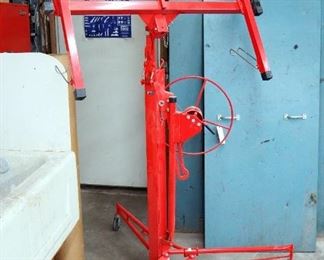 Haul Master Drywall Panel Hoist, Model 69377, 150 LB Capacity, 11' 5" Max Height