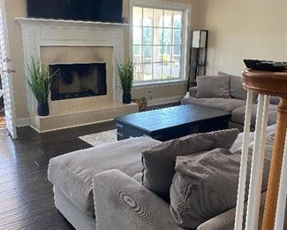 3 level home with 3 car garage. This house is packed! 5000 sq ft to shop! 