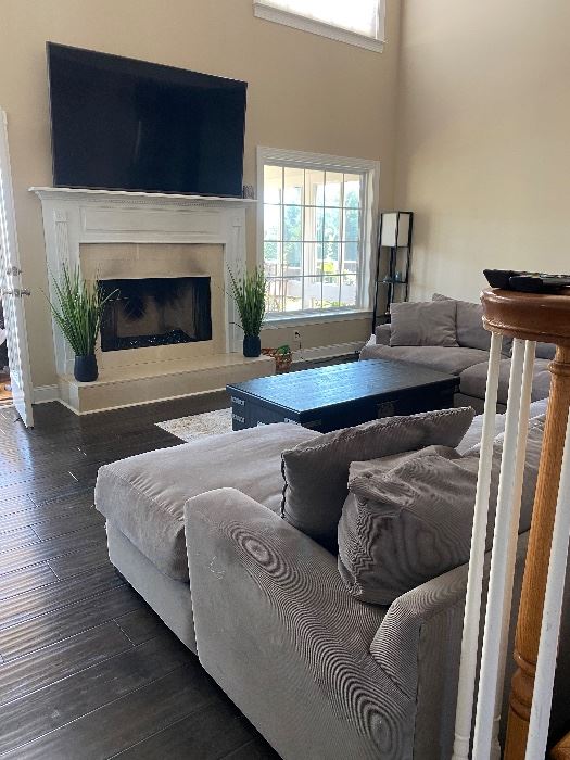 3 level home with 3 car garage. This house is packed! 5000 sq ft to shop! 