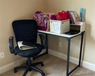 Hamster items
Cage, shavings, etc