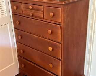 Willets vintage chest of drawers