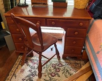 Willets vintage desk and chair