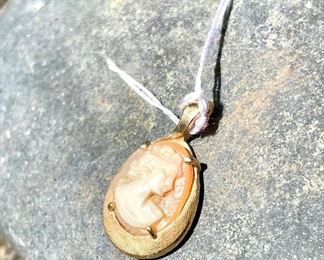 $60; vintage cameo, 14KT pendant; approx 3/4” long