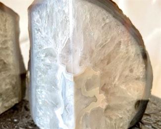 close up of the agate detail