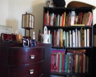 Two night stands & books