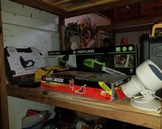 tools, many in excellent or unused condition