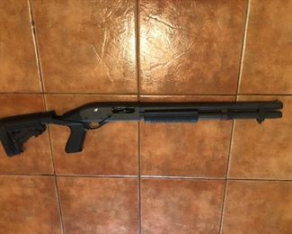 Remington 870 12-guage tactical shotgun right side