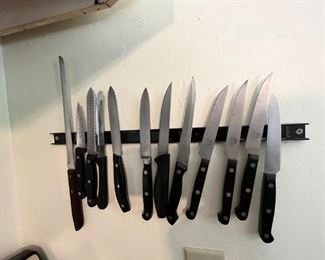 Kitchen knives