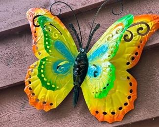 Metal outdoor hanging