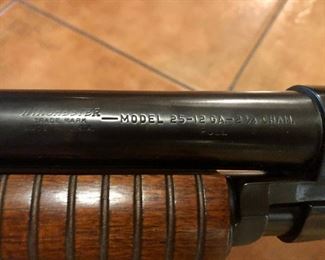 Winchester Model 25, 12-guage shotgun (barrel, close-up)