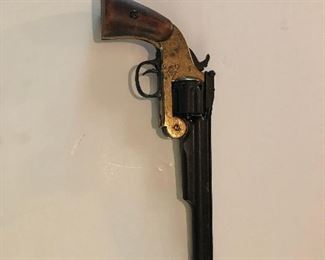 Denix 1008L Cal .45 revolver right view