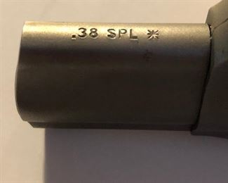 Taurus .38 Spl revolver (Model 85)