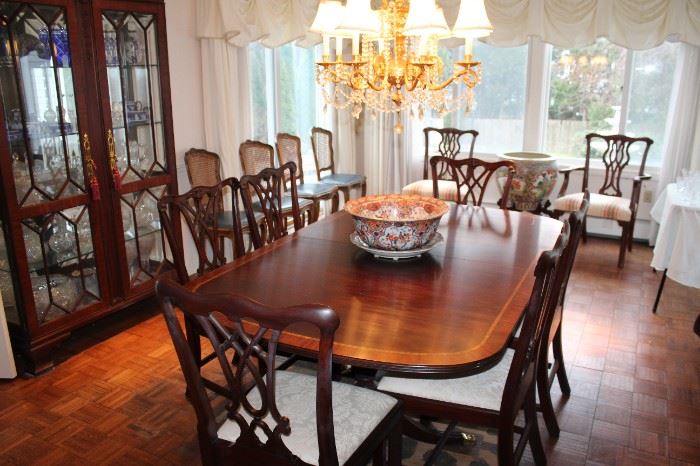 GORGEOUS HENKEL HARRIS DINING ROOM TABLE CHAIRS, BUFFET AND CHINA CABINET