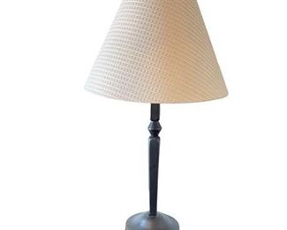 Lot 034
Contemporary Table Lamp