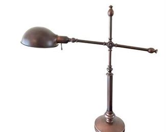 Lot 089
Industrial Vintage Style Table Lamp