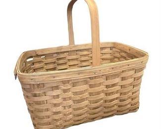 Lot 150d
Longaberger 1985 Handled Basket