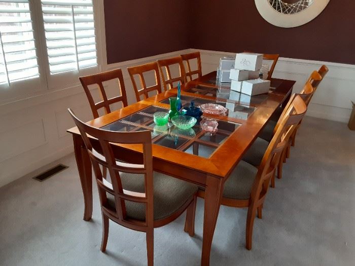 Large dining table with two leaves and 10 chairs