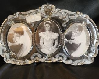 NIB Mikasa Triple Oval German Crystal Frame