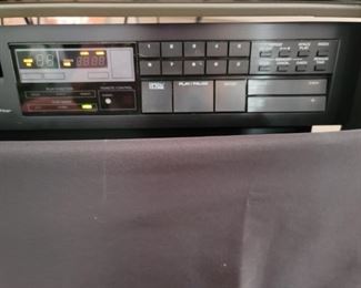 Yamaha CD Player Stereo Component, Model CD-2